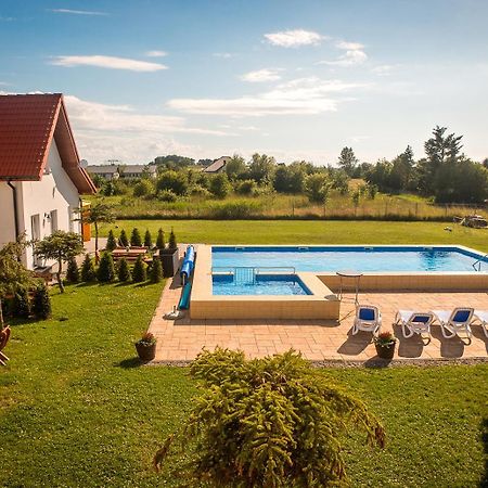 Aqua Fun Domki Z Basenem Ujście-Darłowskie Exterior foto